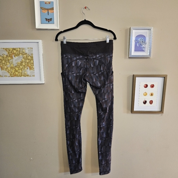 Lululemon Fast and Free Mid-Rise Running Tight With Pockets - Picture 5 of 10